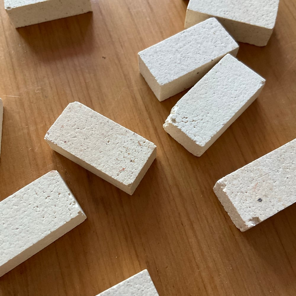 Image of Kiddibricks (white) & Vesta Tin