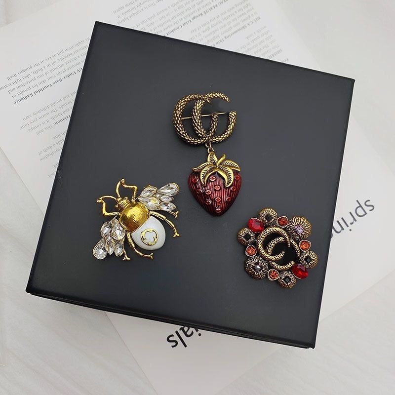 Luxury Brooches 