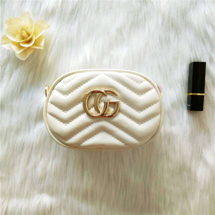 Classic G purse