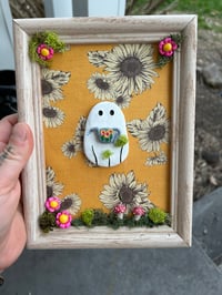 Image 4 of Flower Garden Ghost Frame
