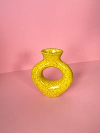 Image 2 of Lemon fizz vase