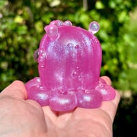 Image 4 of Bubbles the Baby Octopus (CollectedCon Exclusive Cotton Candy)