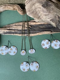 Image 8 of Daisy Do’s 