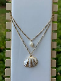 Image 5 of Dewdrop Pearl Necklace