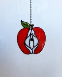 Image 4 of Snow White’s Apple