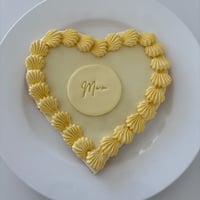 Image 3 of Giant Mothers Day Heart 💛 