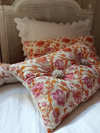 Image 5 of Coussin " Colette"