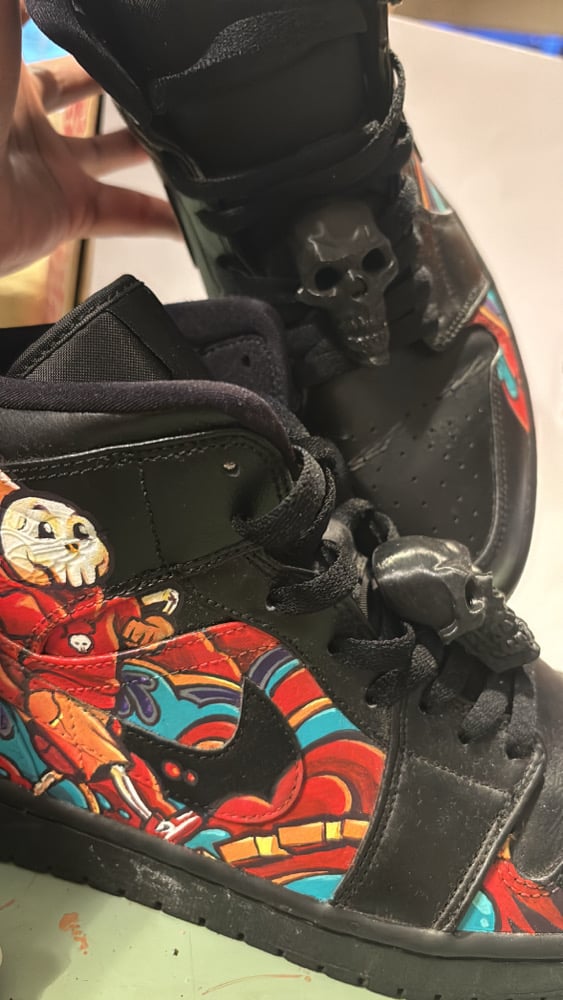 Image of 3D Printed Skull Shaped Lace Locks