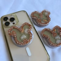 Image 2 of Magical Shell Shaker Magnetic Grippie