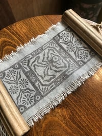 Image 2 of Mini-tenture