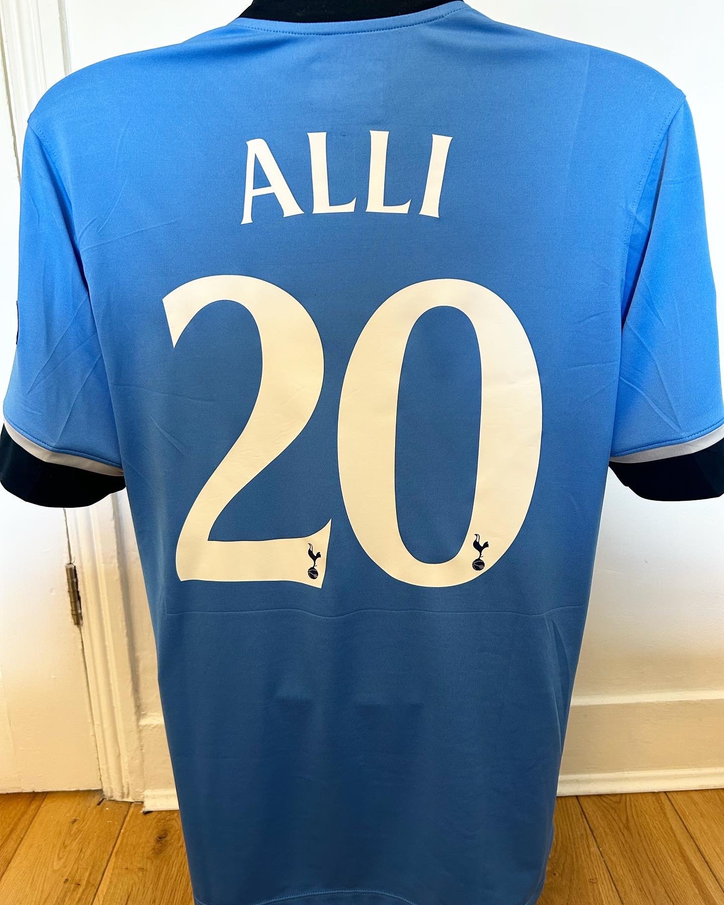 Image of Tottenham Hotspur “ALLI 20” 2015/16 Away Shirt + UEL patches (M)