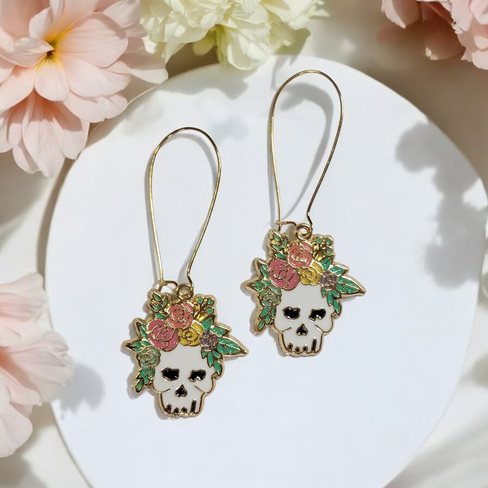 Image of Skull Dangle Earrings