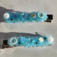 Image 2 of Cake Clips