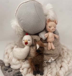 Image of Chicken lovey