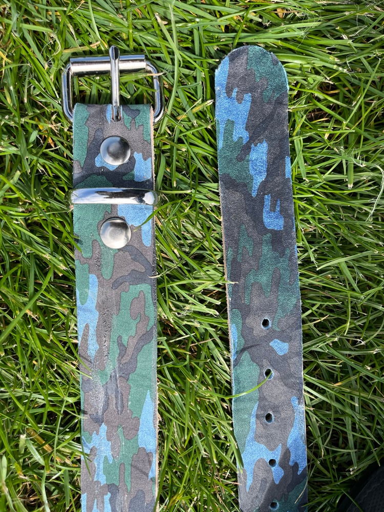Image of camo leather belt