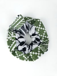 Image 2 of Large Keffiyeh Scrunchies Blue/Green