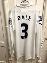 Image 8 of Tottenham Hotspur “BALE 3” 2011/12 Match Issue Long Sleeve Home Shirt + patches (XL)