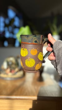Image 3 of Pumpkin mug 02