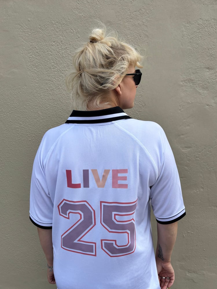 Image of oasis football tee colour edition