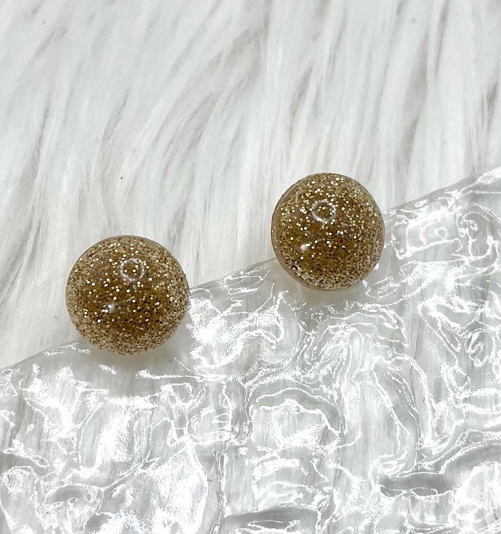 Image of GOLD SPARKLY GLITTER STUDS 