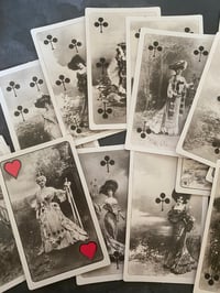 Image 1 of Fac similé d’un jeu de 52 cartes italien rare de photographies argentiques. 800 ex.