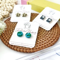 Image 2 of Sueños en la Mochila Studs