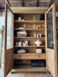 Image 3 of L’ancienne armoire d’école