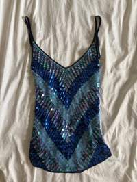 Image 1 of Vintage Y2K blue three tone asymmetrical hem crochet cami 