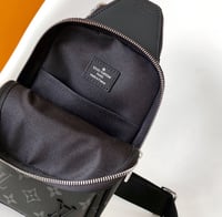 Image 3 of SPORTY SMITH CROSSOVER