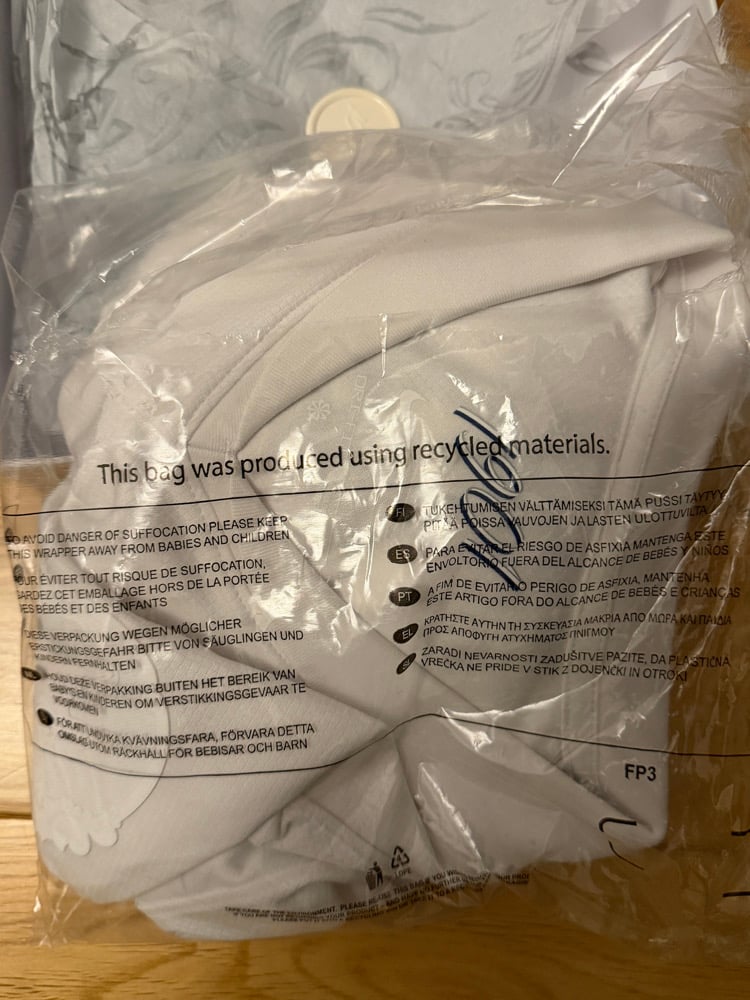 Image of BOXED Tottenham Hotspur 1901 Anniversary FA Cup Long Sleeve Shirt (M)