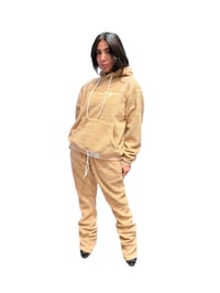 Image 1 of Cozy Sets Crema 