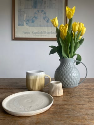 Image of carved mug oatmeal