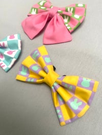 Image 2 of Easter Bunny Checkerboard Sailor Bow / Bow Ties
