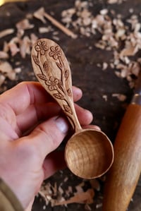 Image 4 of Wild flower Coffee Scoop 