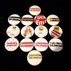 Image of Supreme Box Logo Buttons