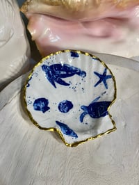 Image 2 of Scallop Trinket Dish SD114