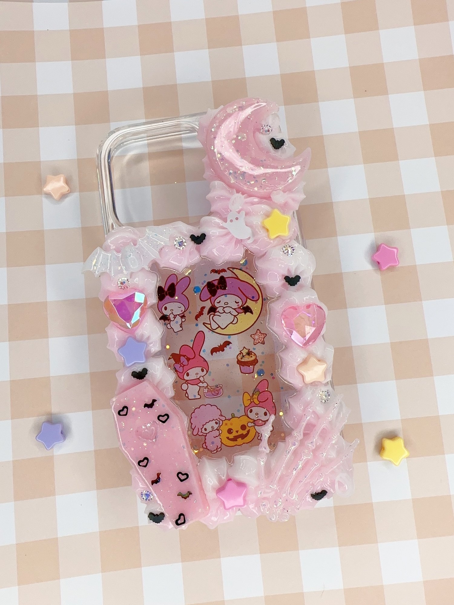 iPhone 15 Pro Halloween Melody decoden phone case