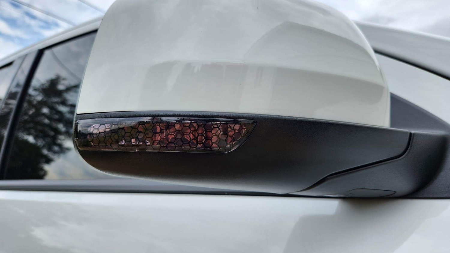 2021+ Dodge Durango Mirror Turn Signal Tint Overlays The Overlay Guy