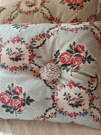 Image 3 of Coussin "Mémoire fleurie"