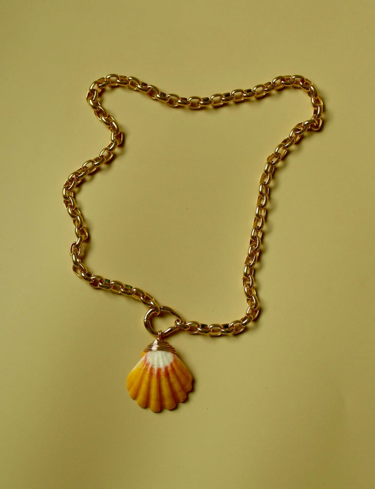 Image of Chunky links necklace - with sunrise shell