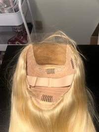 Image 3 of 26 inch 5x5 HD lace 613 straight wig 