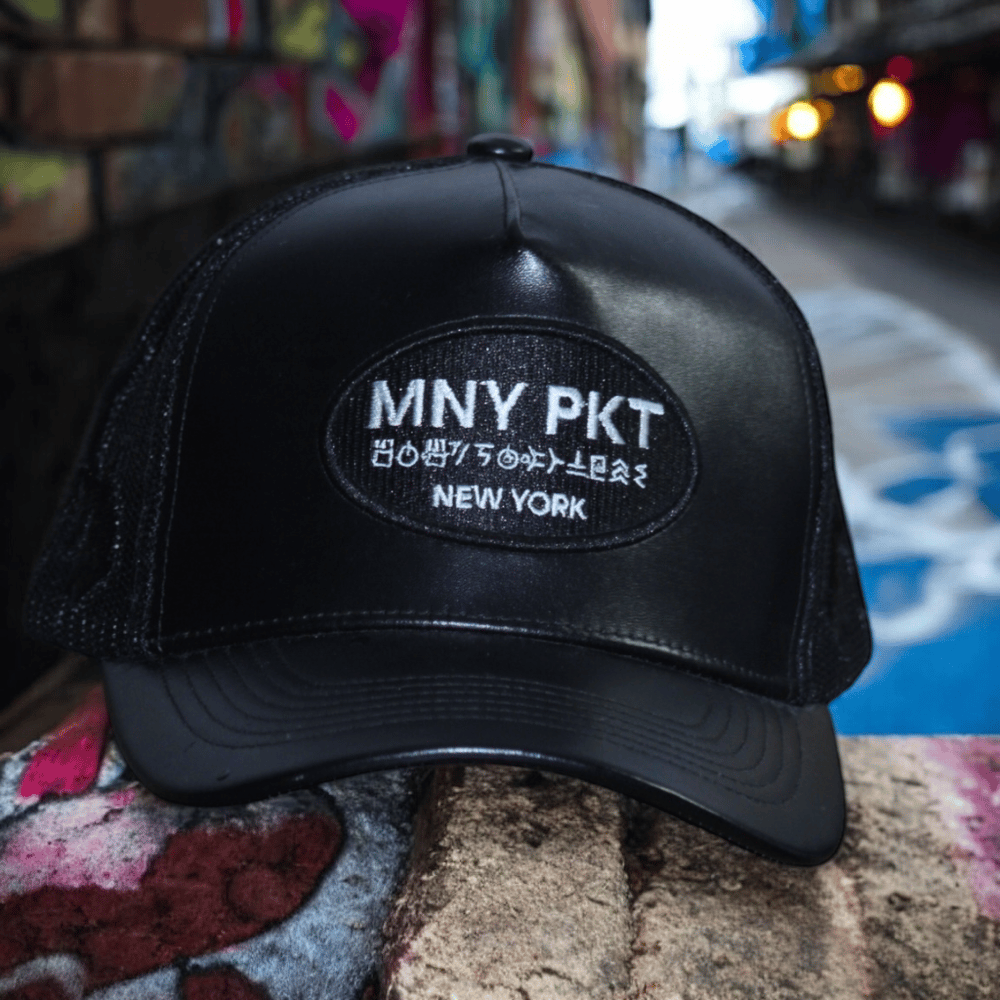 MNY PKT LEATHER TRUCKER// BLACK FLAME