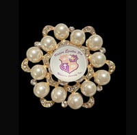 Image of Pearl Brooch 3 