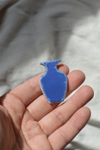 Image 4 of Vase Pendant