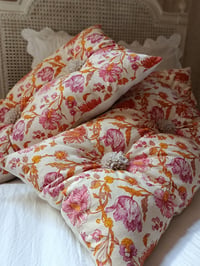Image 4 of Coussin " Colette"