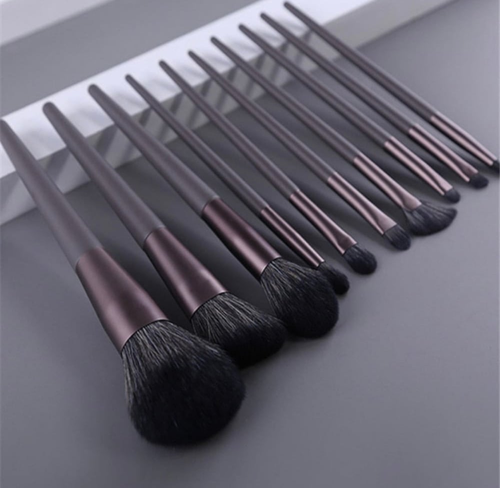 Image of Get Dolled Up 10 Piece Professional Makeup Brush / Sponge Set