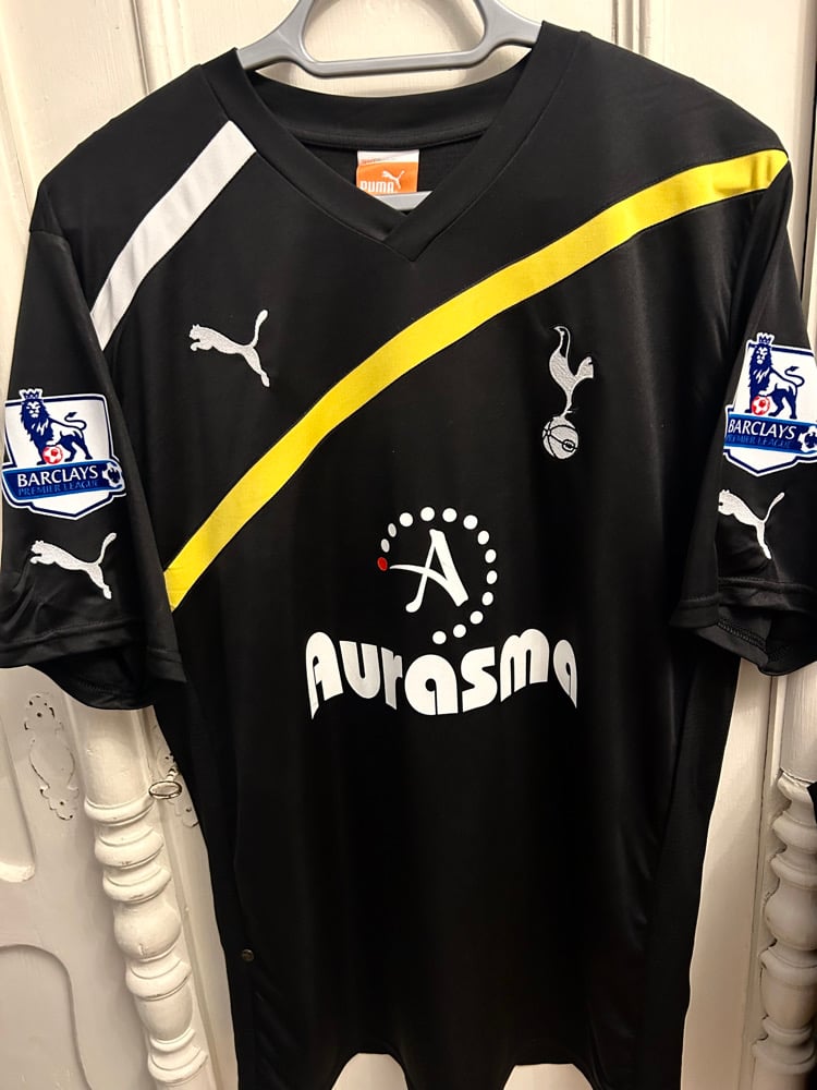 Image of Tottenham Hotspur “MODRIC 14” 2011/12 Third Shirt + patches (L)