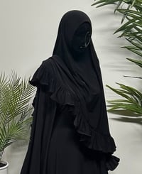 Ruffled overhead khimar 