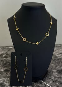 Liv Necklace