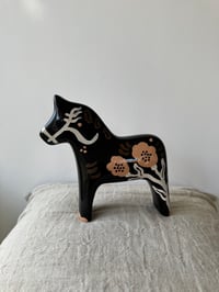 Image 2 of DALA HORSE 001